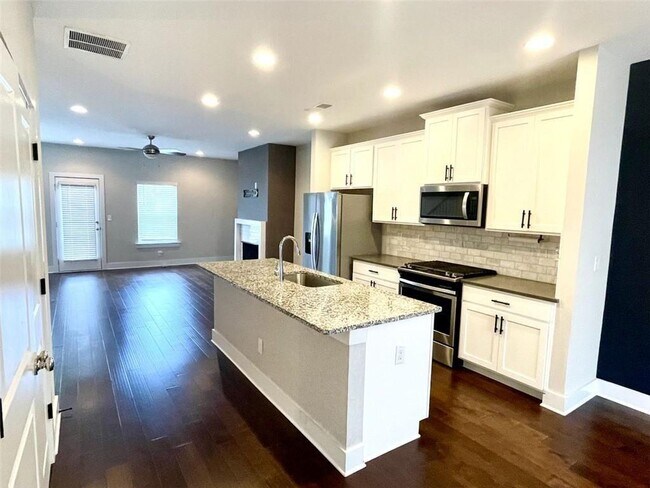 Foto del edificio - 3796 Oxford Cir