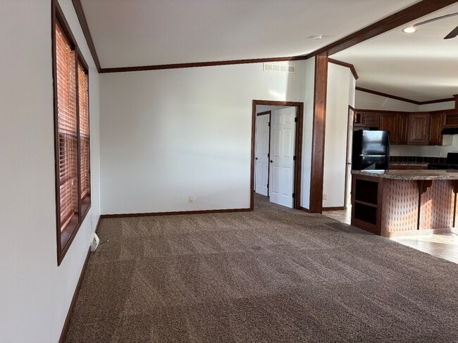 Building Photo - 2461 Sunset Dr