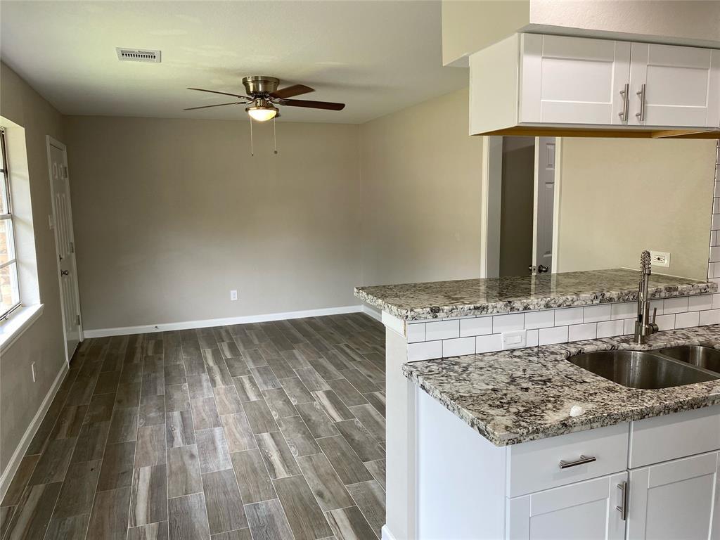2922 Randolph Rd Unit 11, Pasadena, TX 77503 Room for Rent in