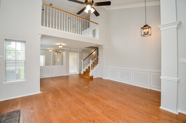 Foto del edificio - 1206 Green Knoll Dr