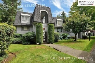 Building Photo - 9912 NE 142nd Pl