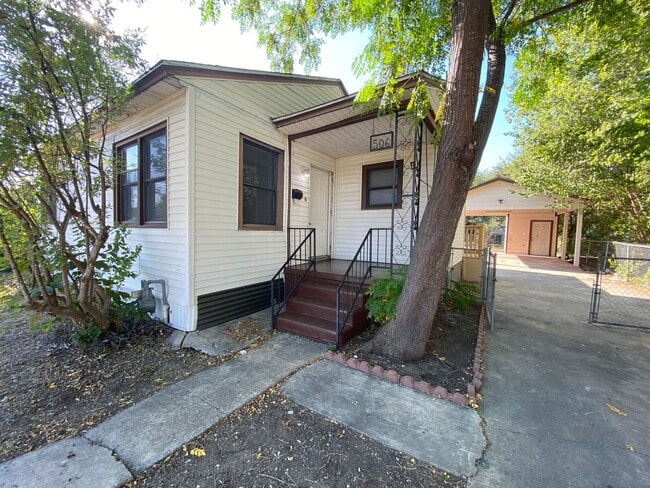 SEPTEMBER HALF OFF First Month Rent - SEPTEMBER  HALF OFF First Month Rent House