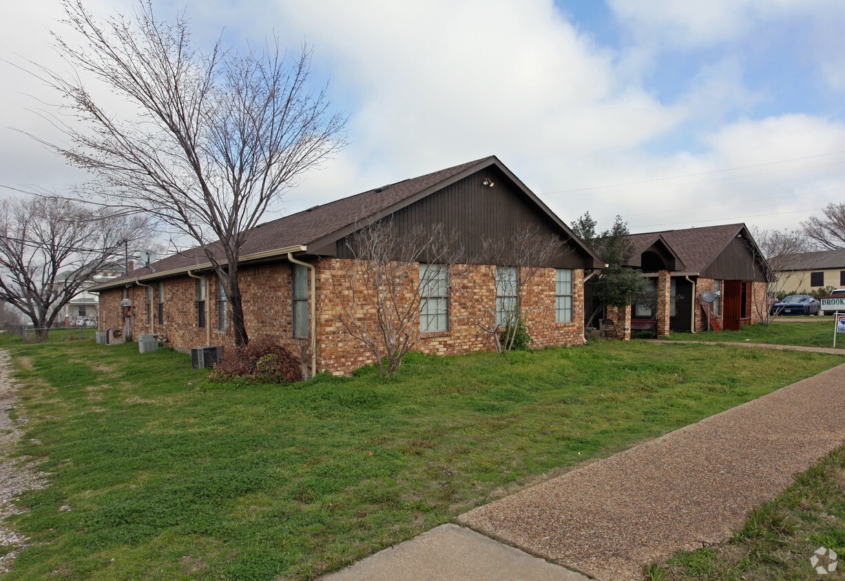 BrookHaven Apartments Apartments in Ferris, TX
