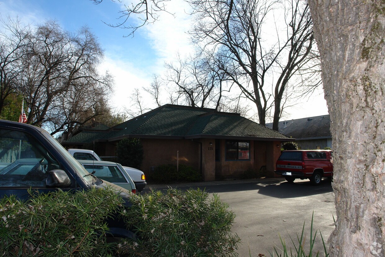 Primary Photo - 171 Rio Lindo Ave