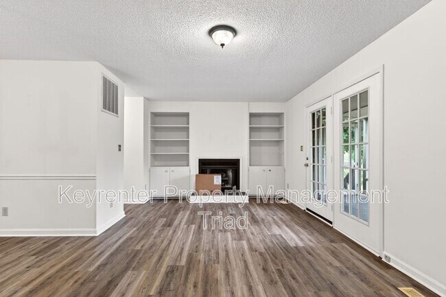 Foto del edificio - 1223 Watermark Ct
