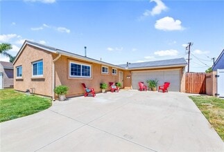 Building Photo - 10474 Lorinda Ave