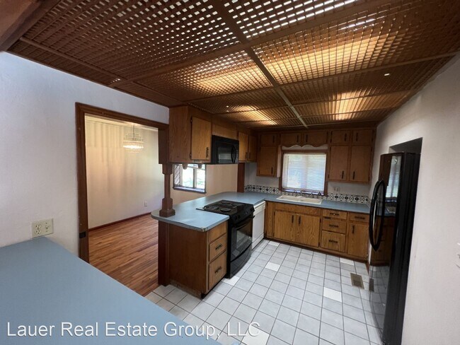 Building Photo - 3 br, 2 bath House - 2314 W. Tennessee St