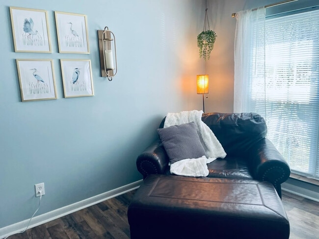 Foto del edificio - 6840 Blue Heron Blvd