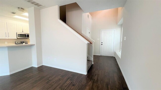 Foto del edificio - 6058 Shelbourne Park Ln