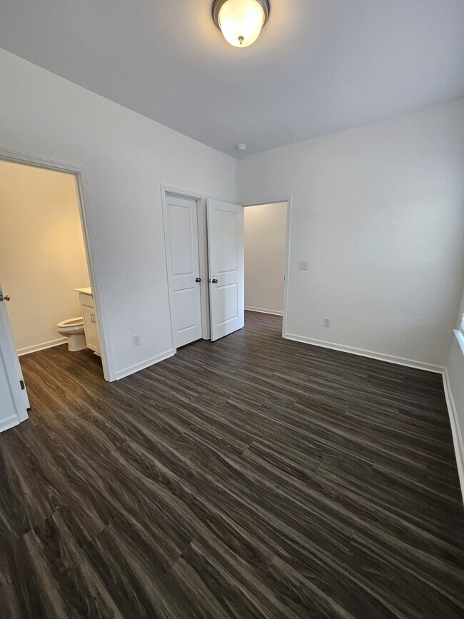 Foto del edificio - 129 Rosebush Ln