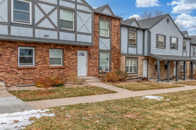 Photo - Lovely Three bed / Two bath for rent Apartment