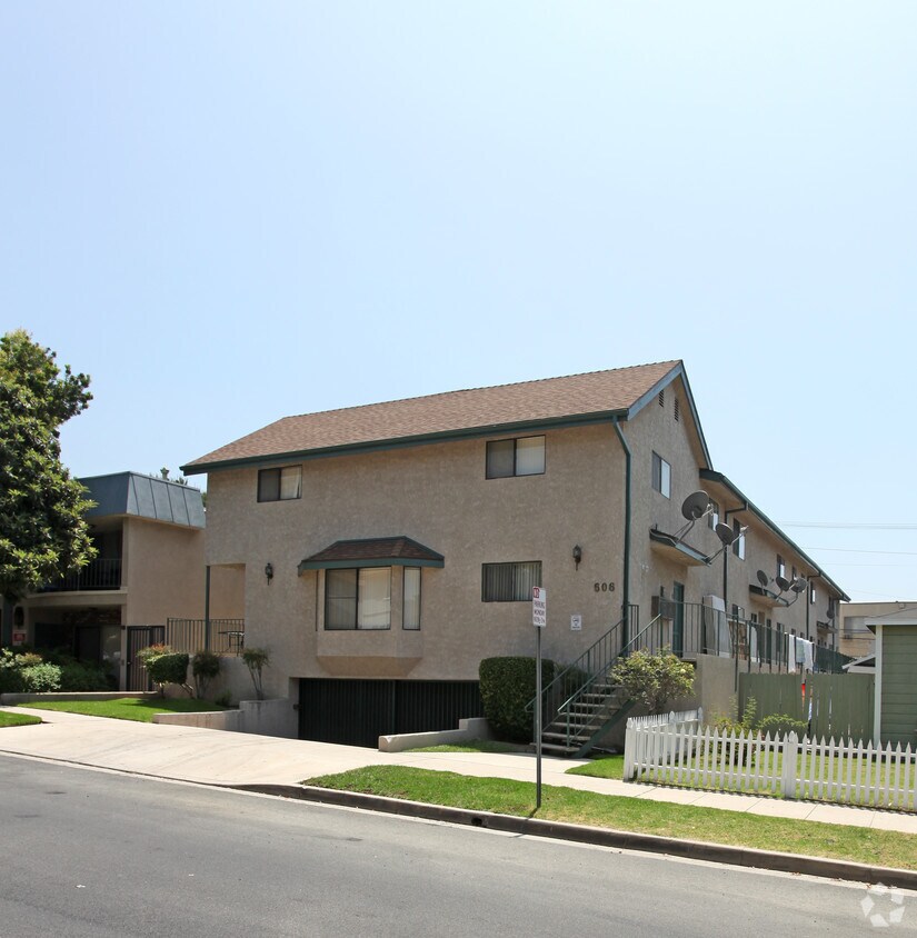 Primary Photo - 606 E Santa Anita Ave