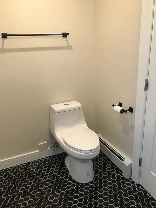 Building Photo - 2473 20th St