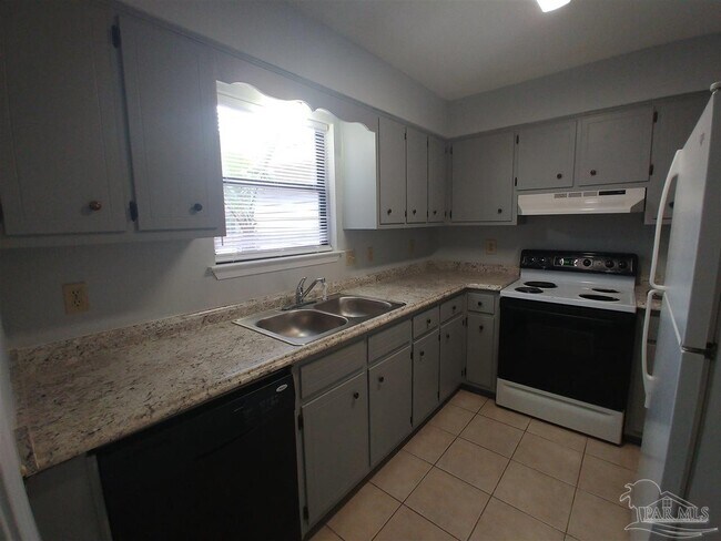 Foto del edificio - 6204 Forest Pines Dr