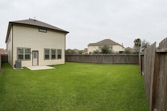 Building Photo - 6861 Dogwood Cliff Ln