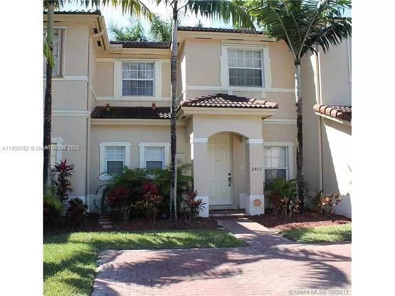 Foto principal - 2402 NE 41st Pl