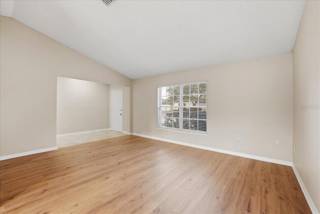 Foto del edificio - 1033 Catfish Creek Ct