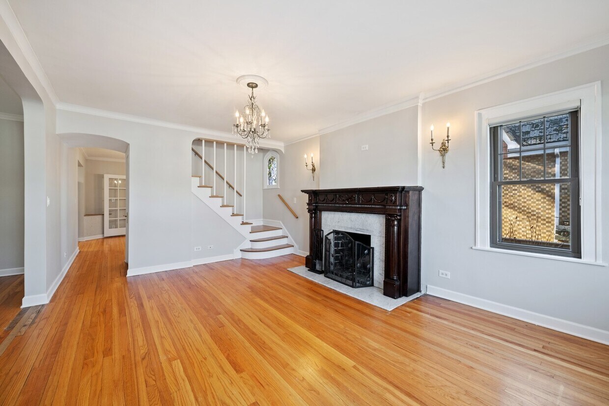 Primary Photo - 7231 W Olive Ave