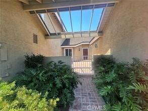 Building Photo - 6 Willowgrove