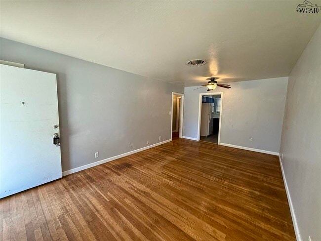 Building Photo - 4814 Earl St