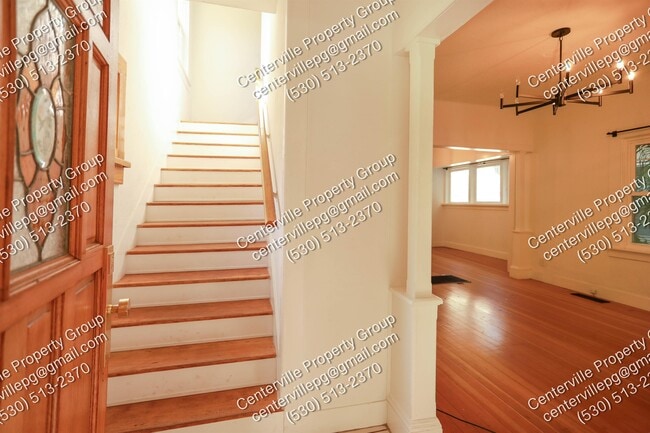 Building Photo - 478 E 5th St