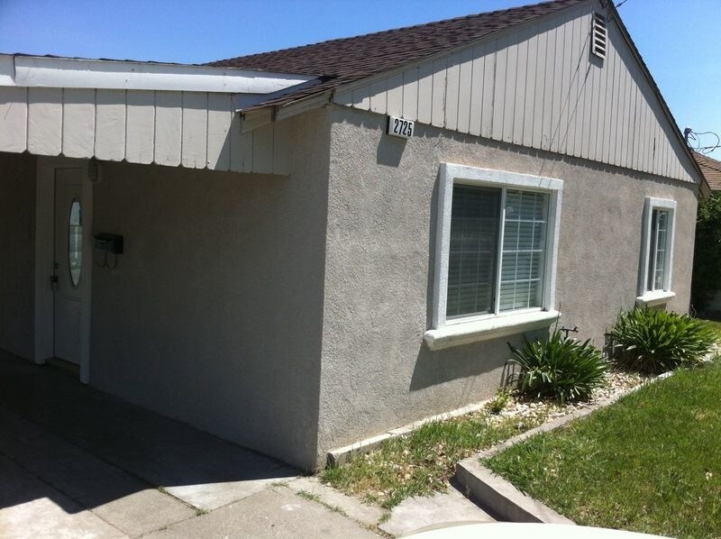 Primary Photo - 2725 Alcala St