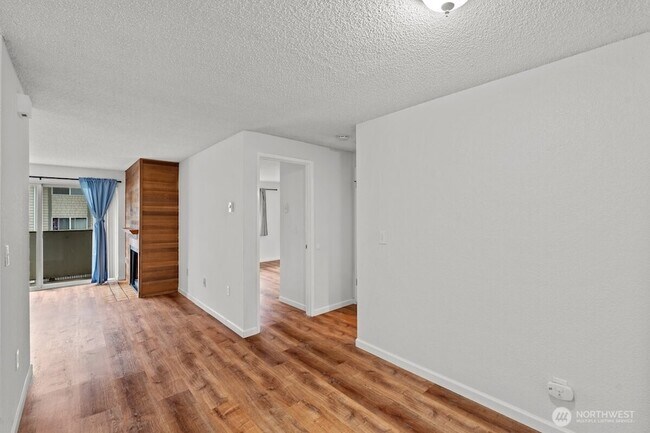 Building Photo - 1150 Sunset Blvd NE