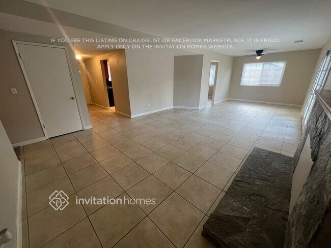 Foto del edificio - 1305 Morrison Dr