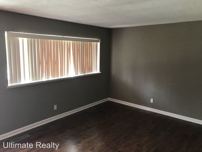 Building Photo - 1065 Greeley Dr