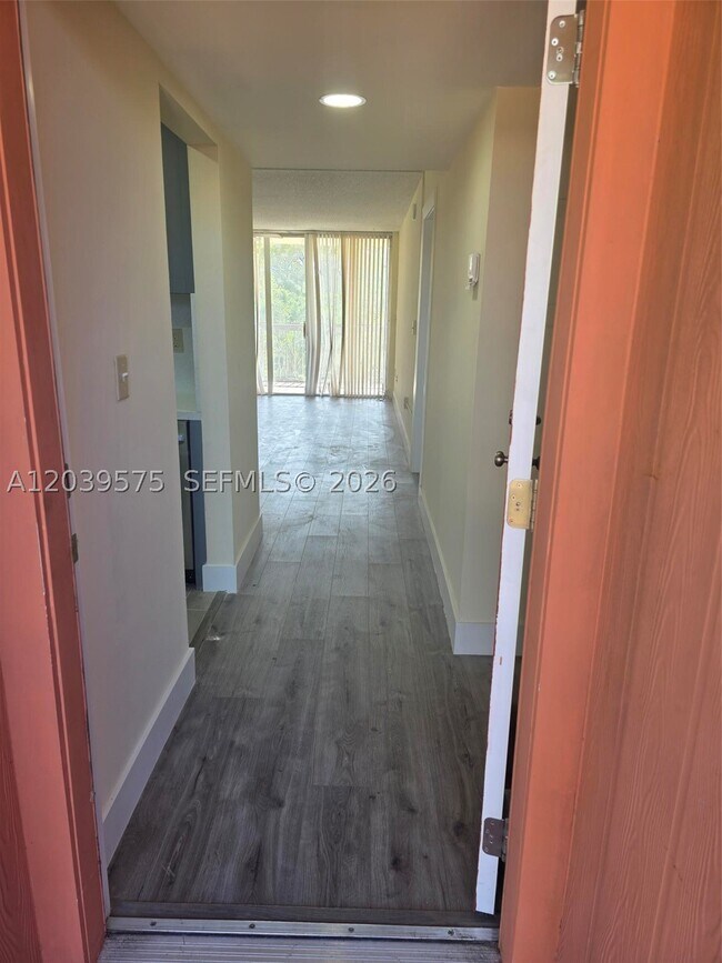 Foto del edificio - 10985 SW 107th St