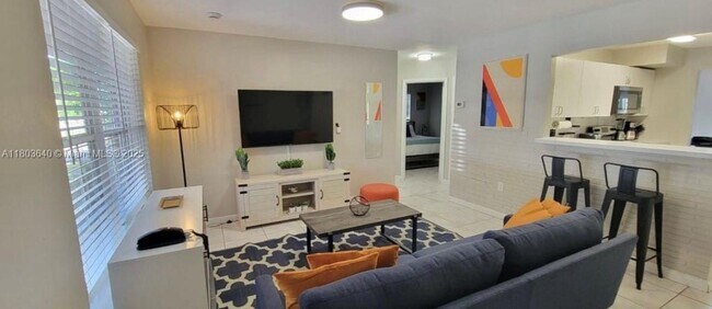 Foto del edificio - 6800 Raleigh St