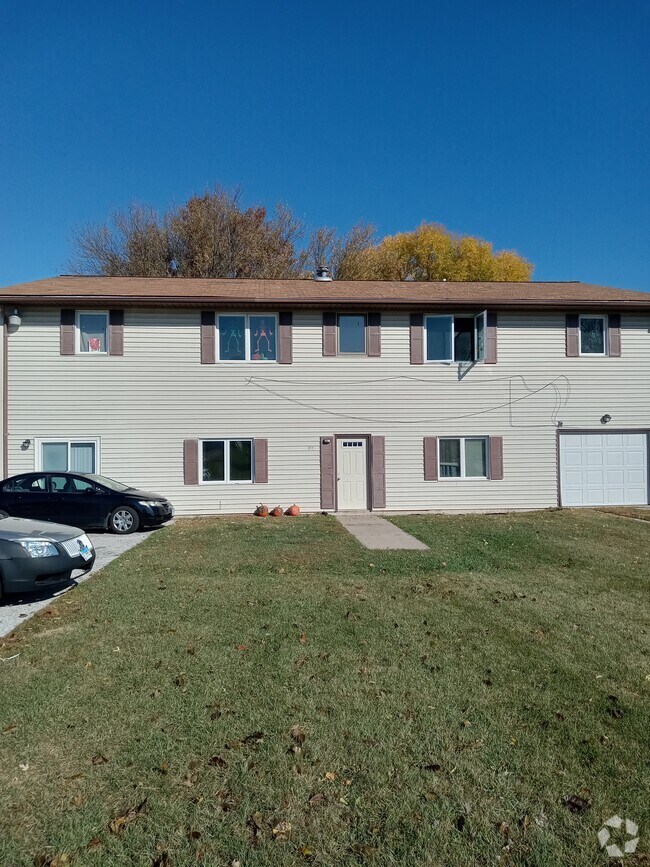 Hillcrest Houses under 2,000 Milan, IL 1 Homes