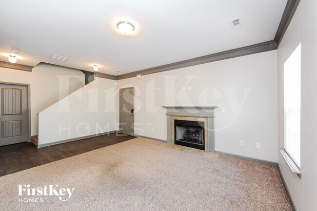 Foto del edificio - 864 Ivydale Ln SW