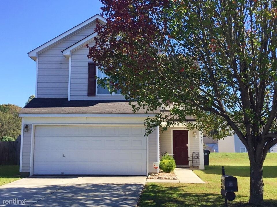 Primary Photo - 721 Aberdeen Glen Pl