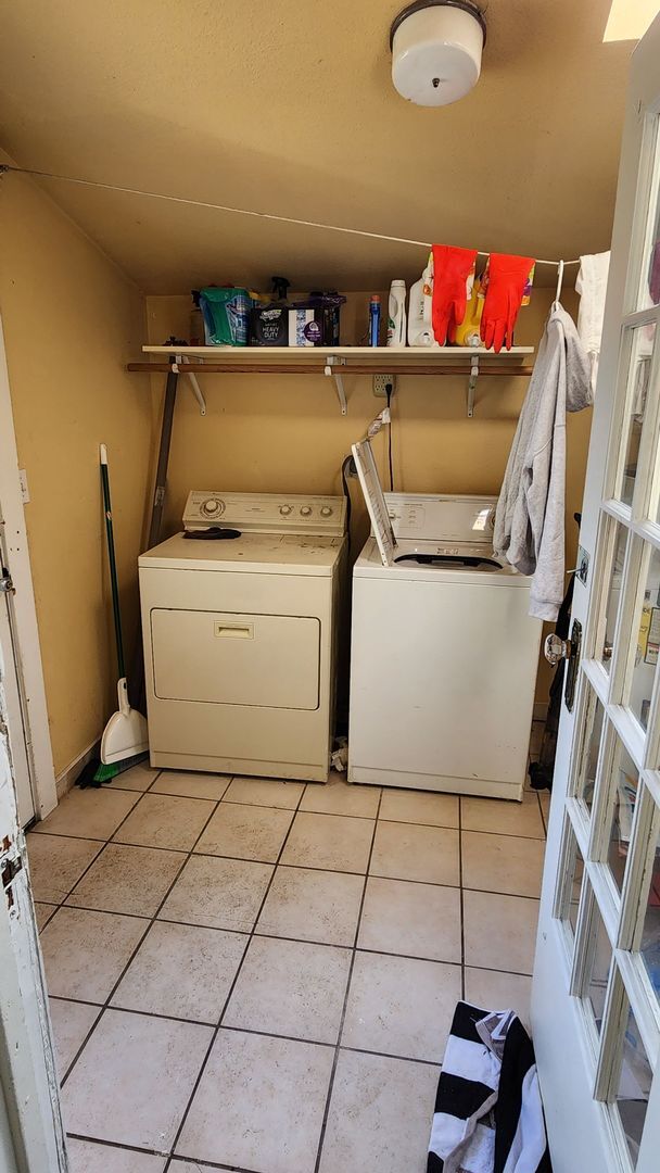 Foto del edificio - 3 Bedroom 1 Bathroom House near WWU