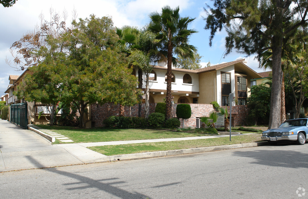 Building Photo - Mirabella Apartments