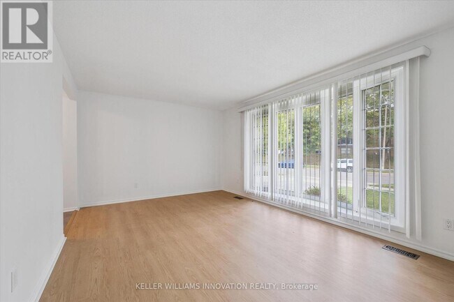 Building Photo - 267 Kingswood Dr