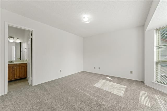 Foto del edificio - 4064 Windhaven Ln