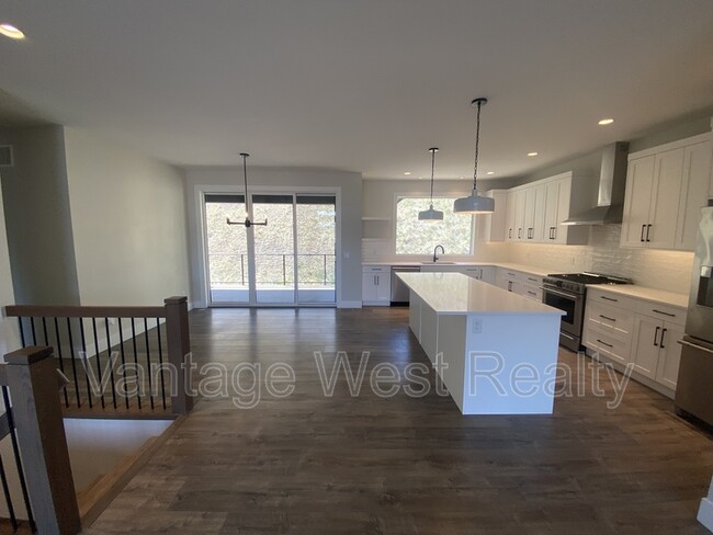 Building Photo - 1901 Northern Flicker Ct