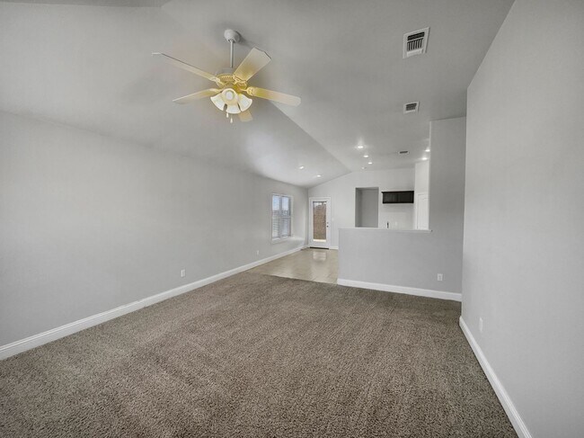 Building Photo - Fabulous 3/2/2 home Frenship - large yard