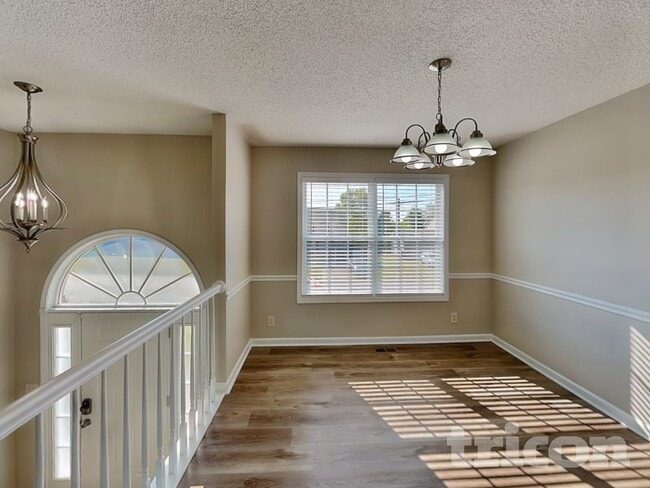 Building Photo - 3411 Bradfield Dr