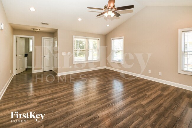 Foto del edificio - 119 Cline St