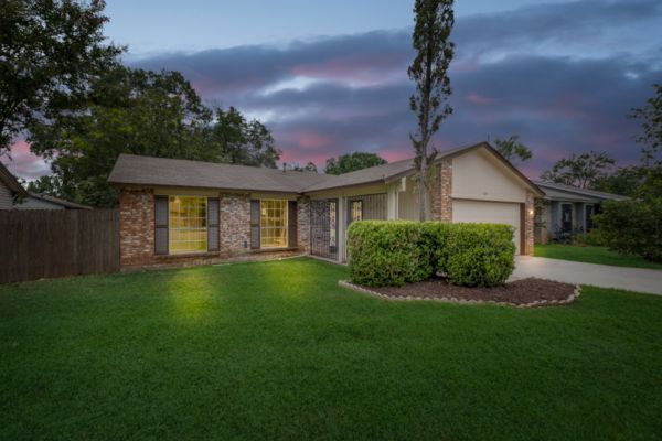 Foto del edificio - 9214 Cliffvale Street