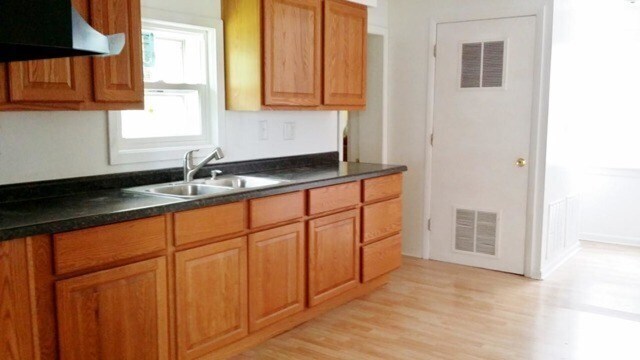 Foto del edificio - 39096 N Evergreen Ave