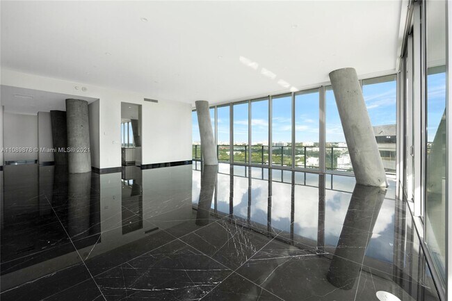Foto del edificio - 2669 S Bayshore Dr