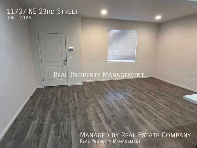 Foto del edificio - 11737 NE 23rd St