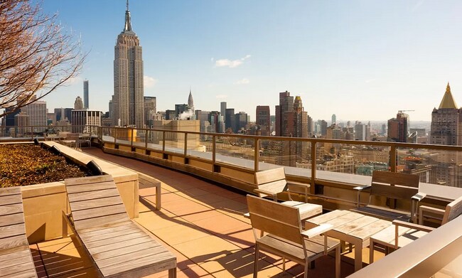 Foto del edificio - 101 W 24th St