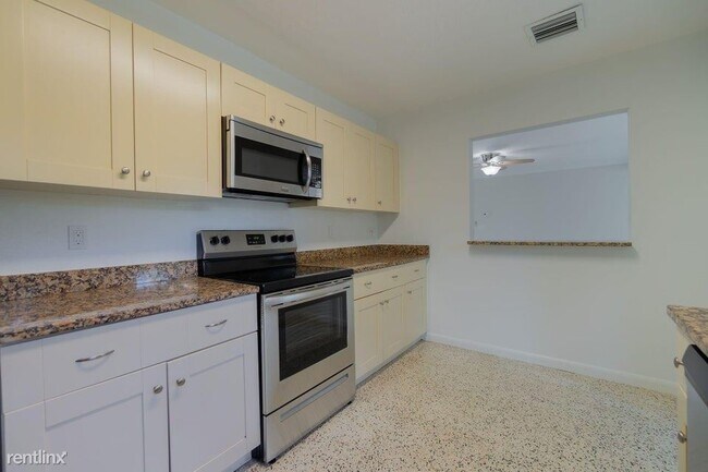 Foto del edificio - 3 br, 2 bath House - 5324 Lake Osborne Dr