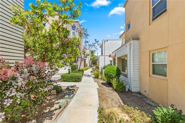 Building Photo - 706 Colorado Cir