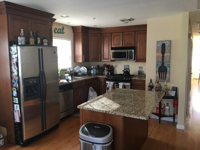 Foto del edificio - 1203 K St